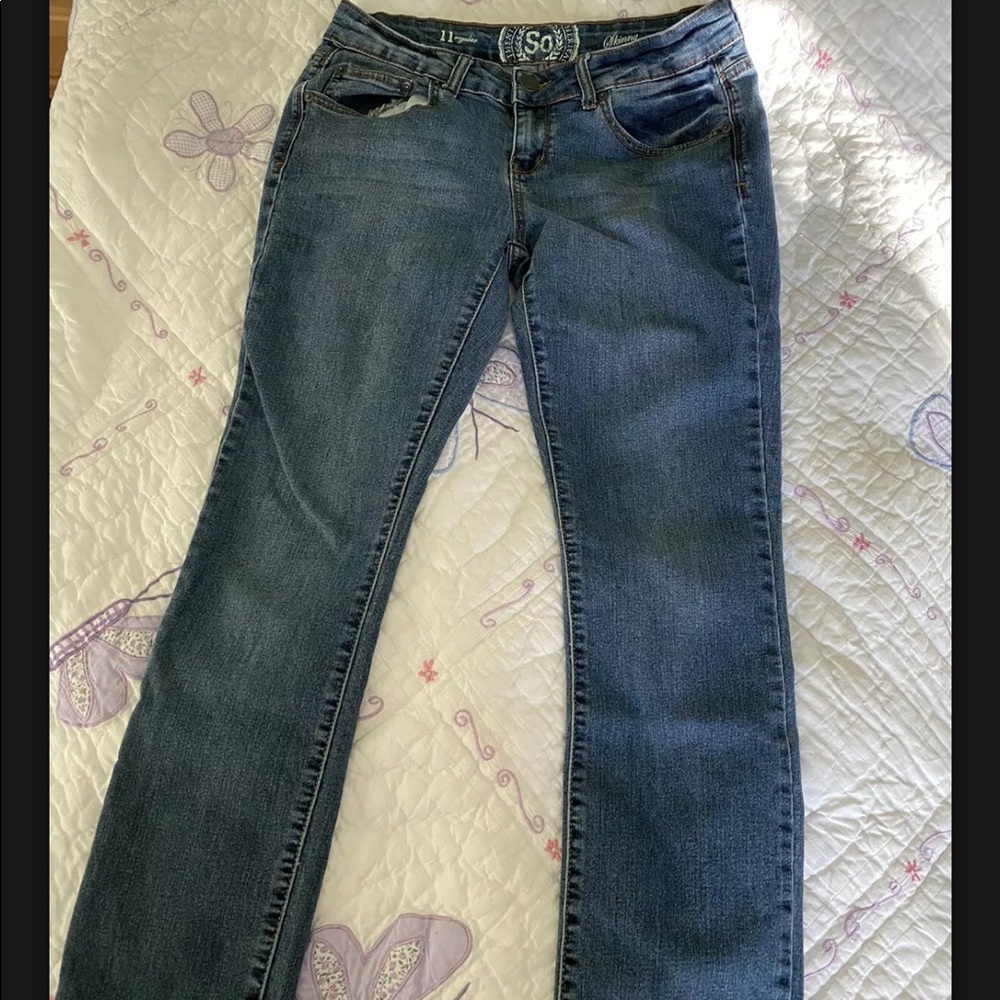 Junior’s SO medium-wash skinny jeans size 11